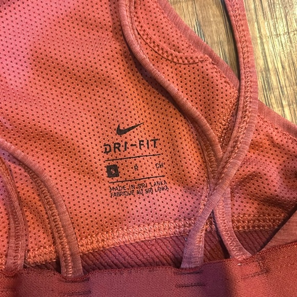 Nike sports bra - Picture 3 of 3